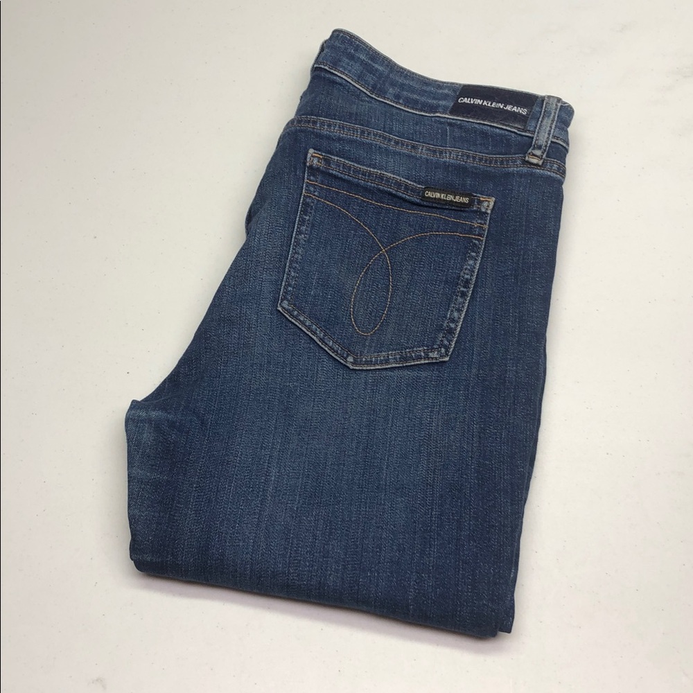 CALVIN KLEIN MID-RISE SKINNY CROP JEANS 31x25 ⭐️